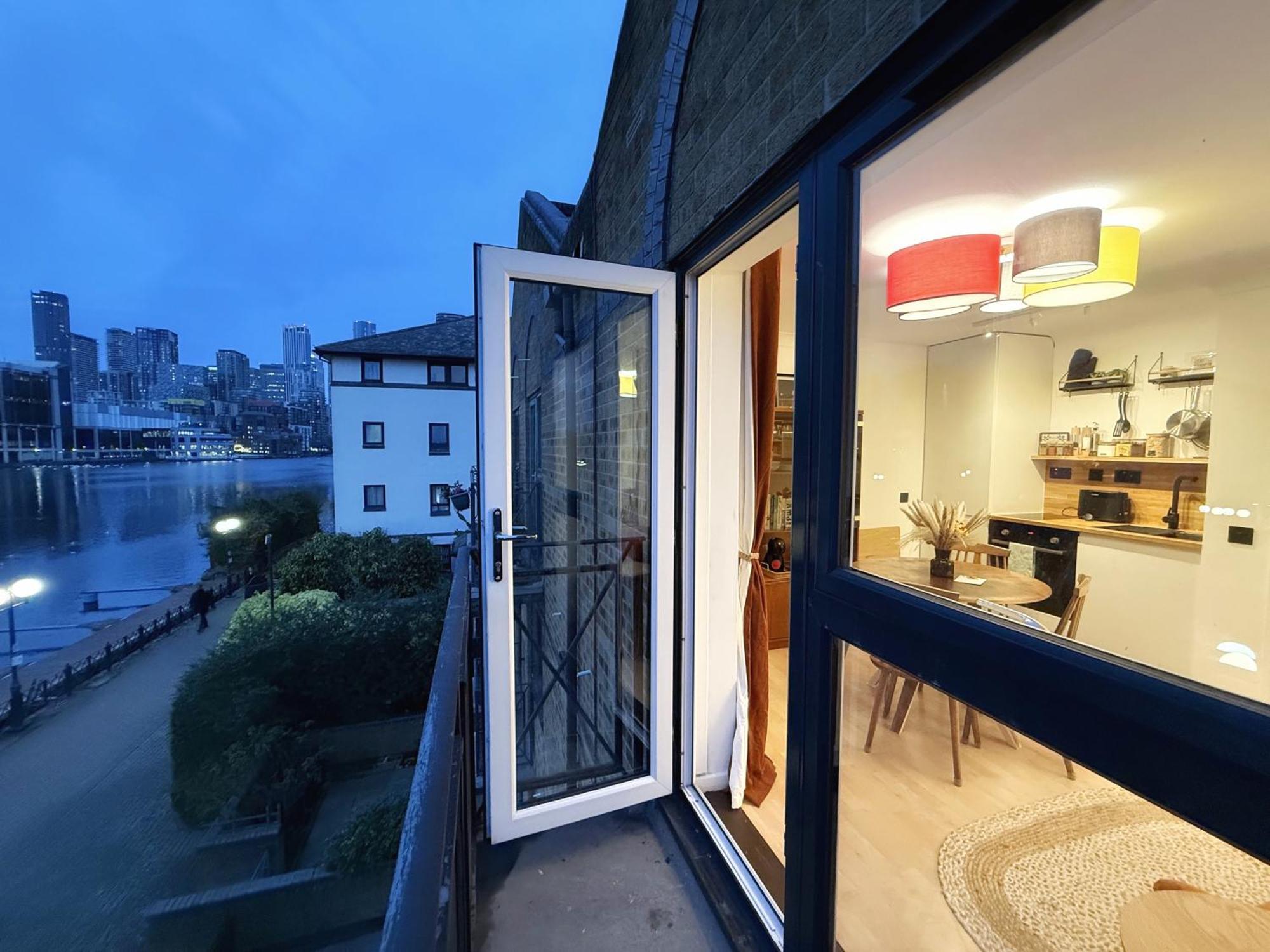 Canary Wharf Waterside Flat Londres
