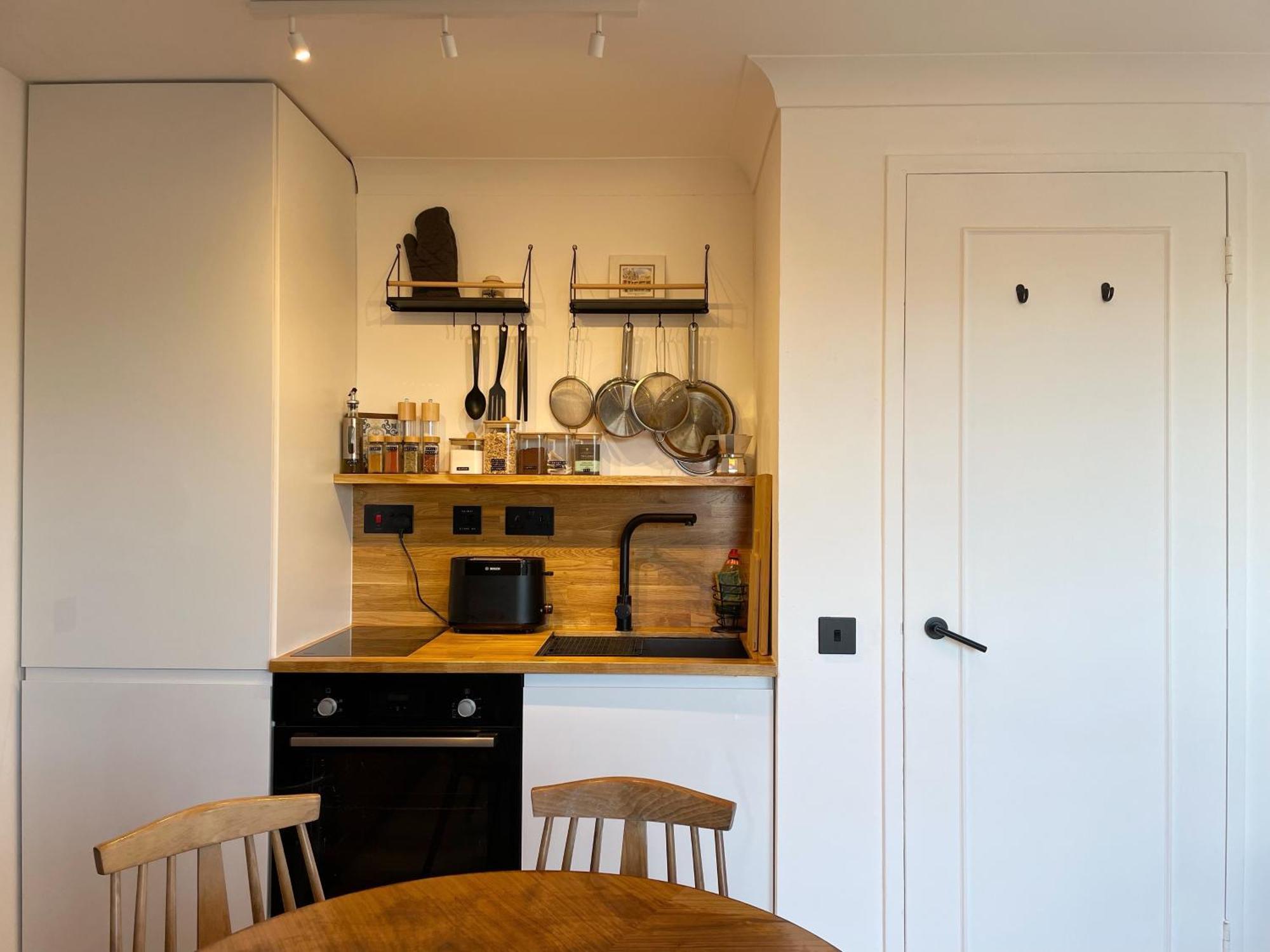 Canary Wharf Waterside Flat