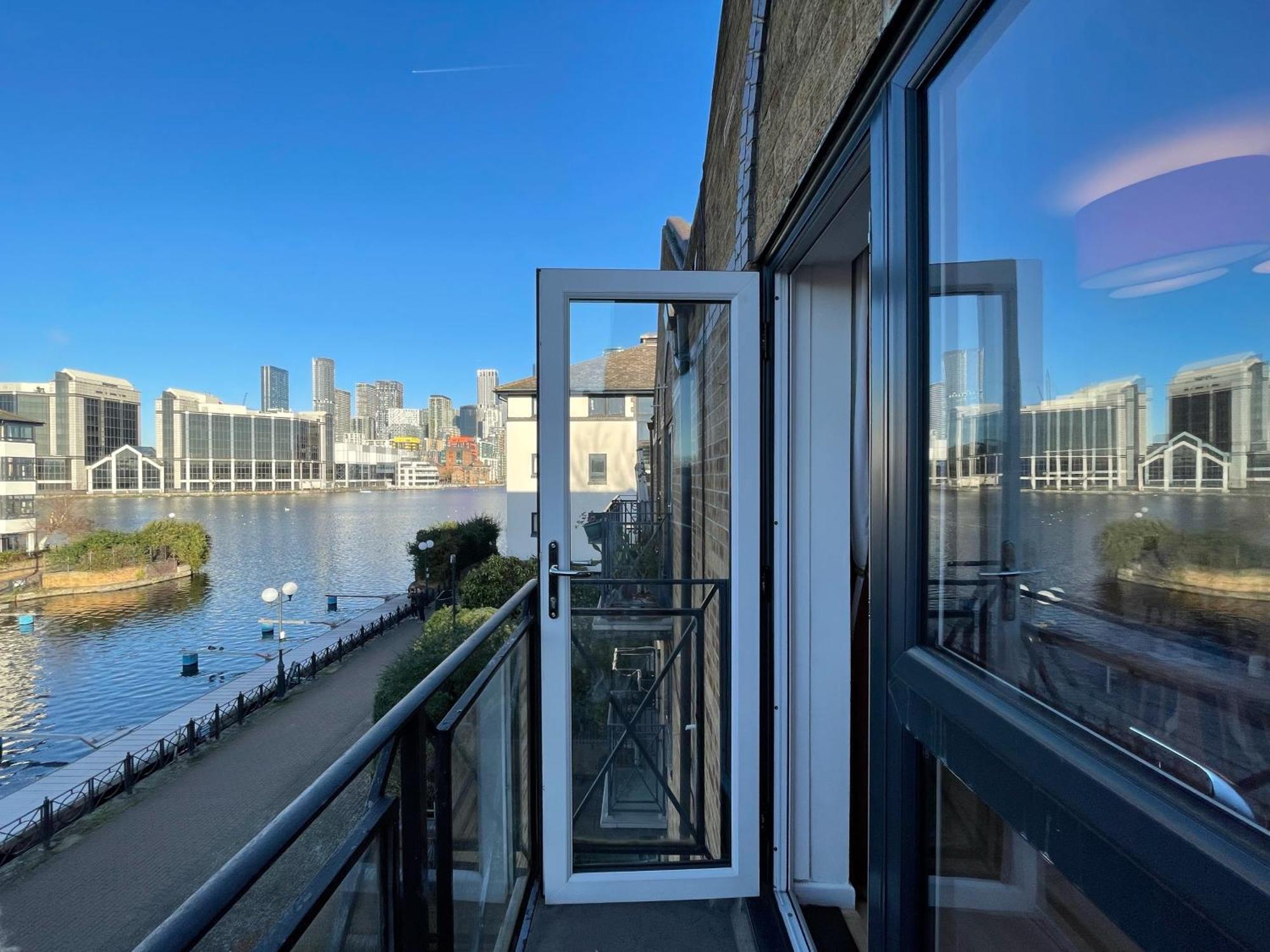Canary Wharf Waterside Flat Londres